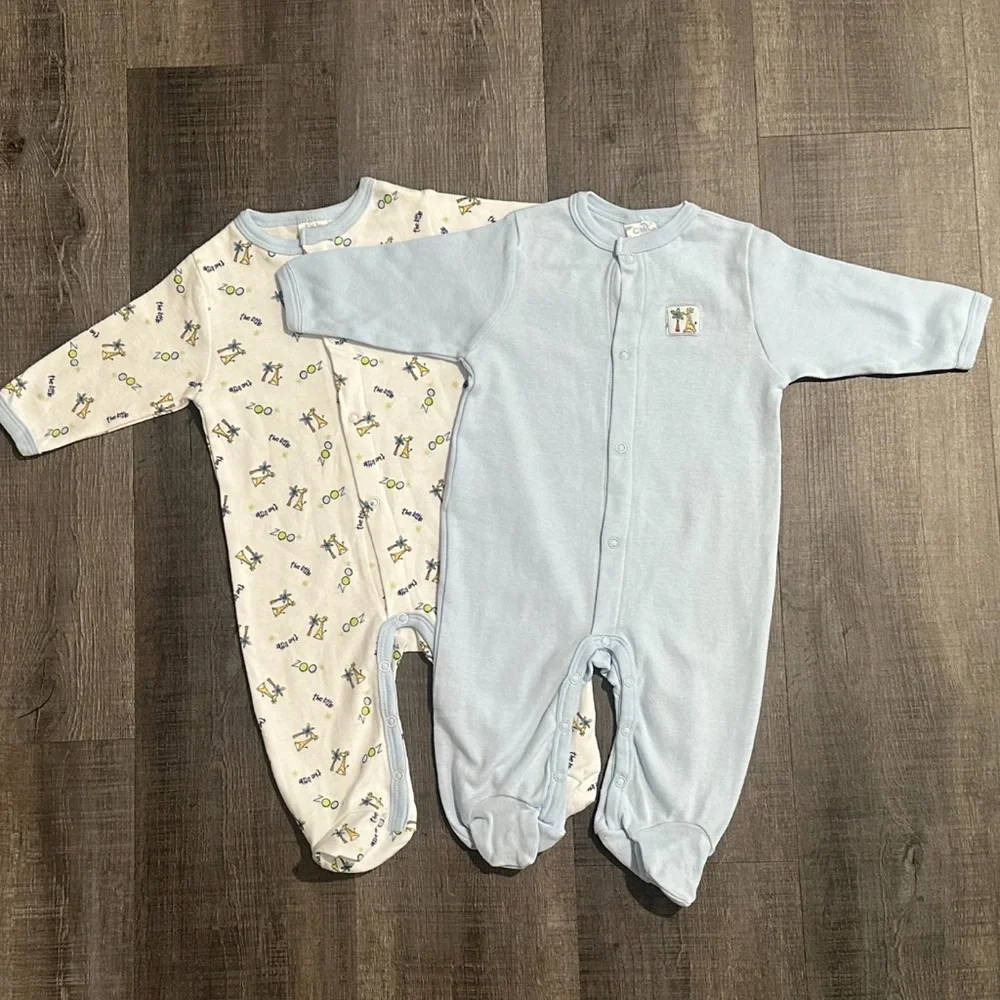 New Blue and White Baby Size Medium (12-18lbs) Kids One Piece Footie Pajama Set